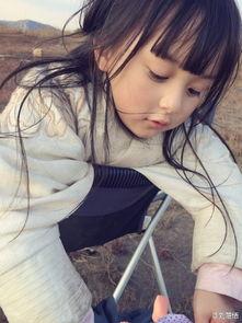 刘楚恬超萌生活照,可爱瞬间，萌化人心”